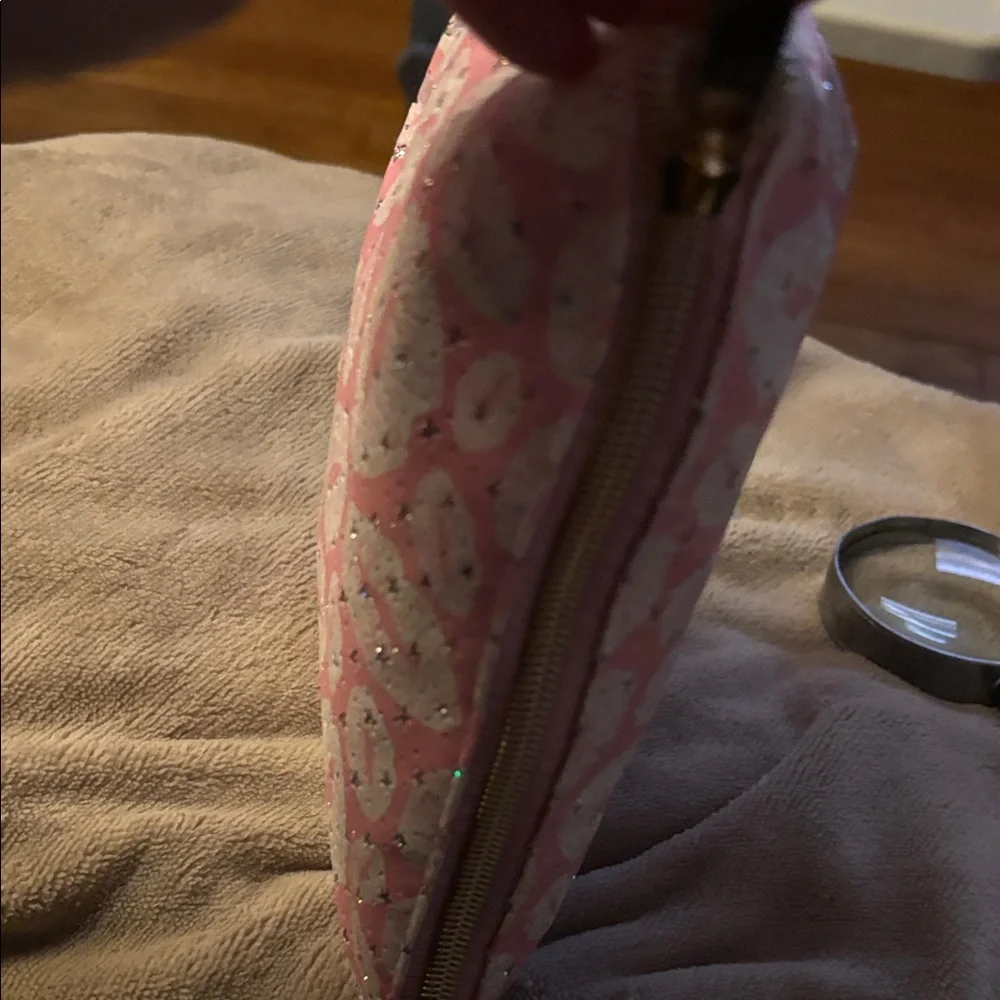 Charming Pink Lip Pattern Cosmetic Bag
